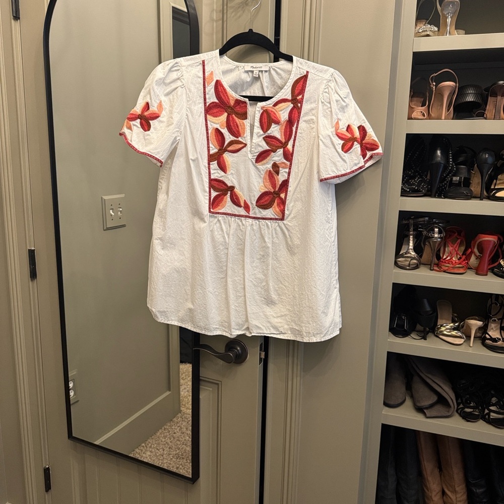 Madewell White Embroidered Short Sleeve Peasant Top with Red Floral Accents